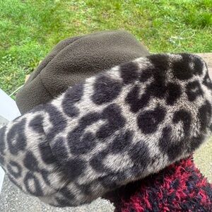 Leopard Print Faux Fur Bucket Hat - Black & Gray